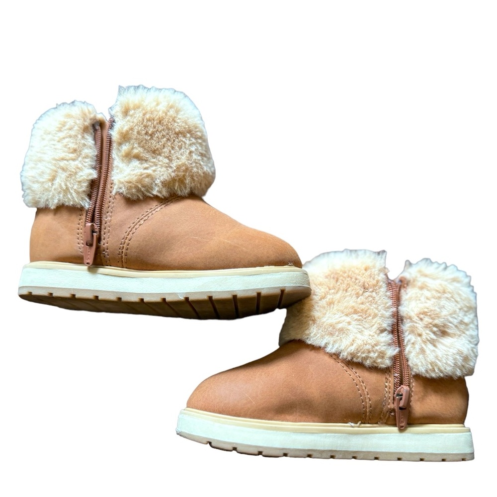 ZARA Kids • Toddler boots with fur